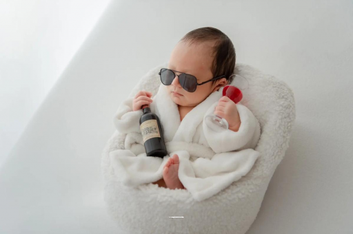 顺德宝宝嘴唇上翘